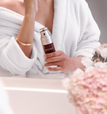 THE MOST POWERFUL ANTI-AGING CONCENTRATE – CLARINS DOUBLE SERUM