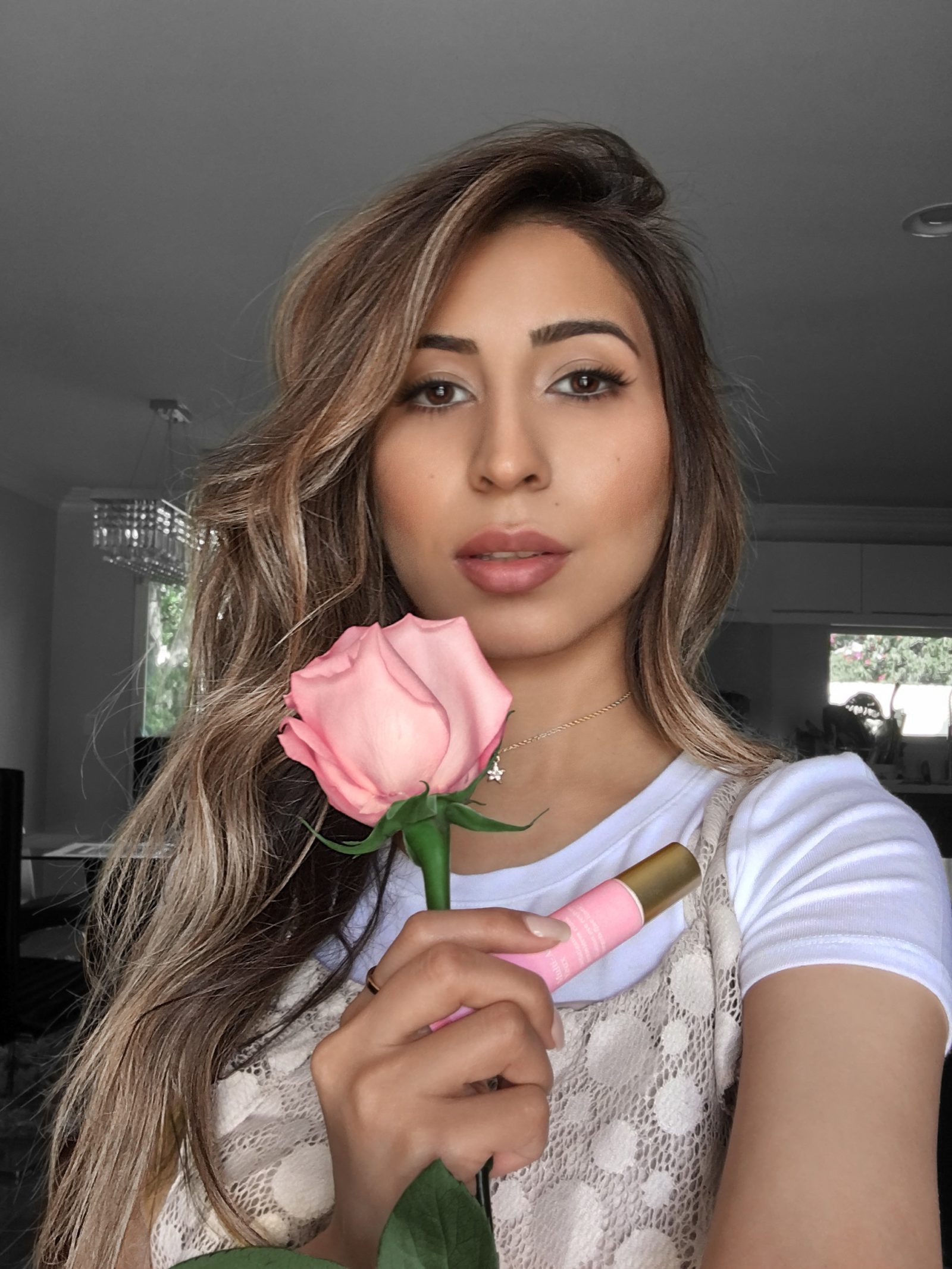 IMG_0176 PINK ROSE IPHONE SELFIE_R