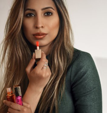LIP CARE PRODUCT TRENDING NOW – LIP COMFORT OIL