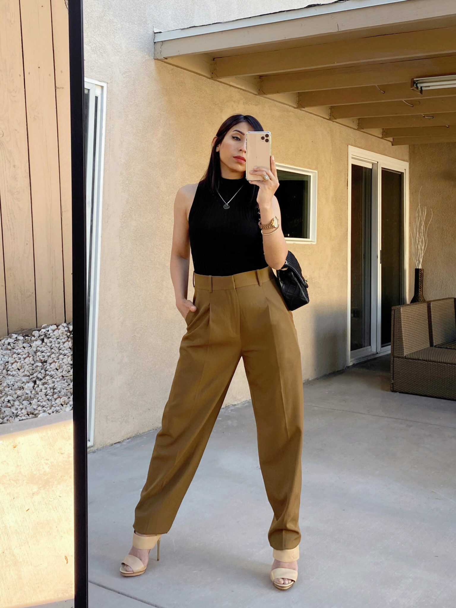 21 Comfortable Basics You Need In Your Wardrobe This Fall