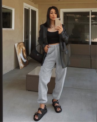 17 Comfy & Stylish Sweatpants That Will Become Your Favorites For The Season