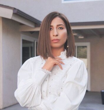 5 Benefits Of Glycolic Acid & How To Add Its Goodness Into Your Skincare